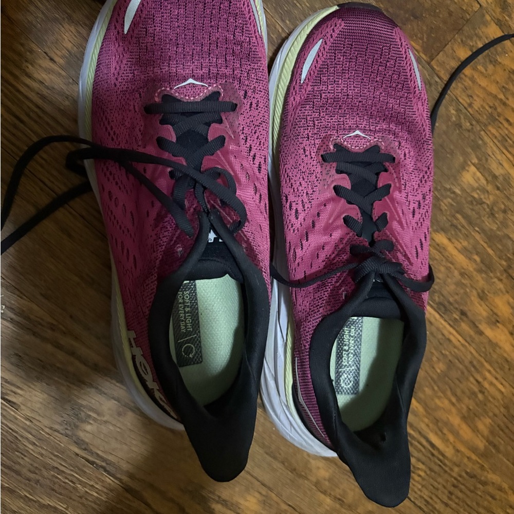 Hoka Pink clifton 8 Shoes with Cushioned Sole